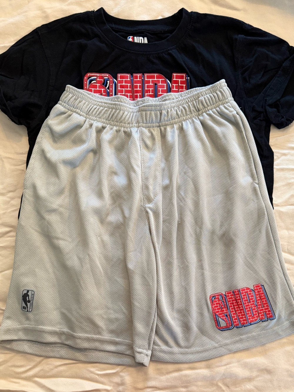 NBA Kids 2-Piece Outfit Set Black Graphic T-Shirt & Gray Mesh Shorts Size 14-16 - Picture 2 of 6